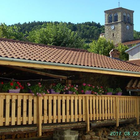 La Fontaine Bed & Breakfast Saint-Georges-en-Couzan Exterior photo
