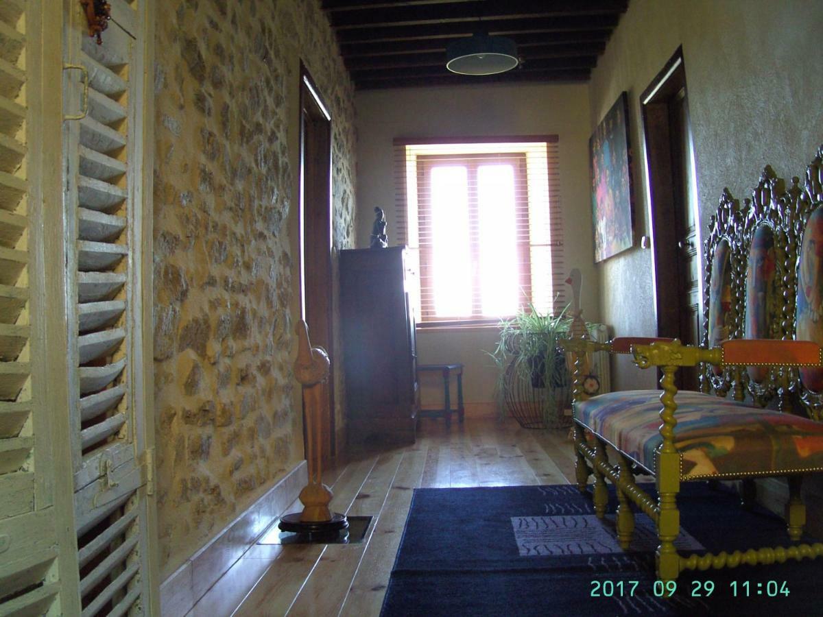 La Fontaine Bed & Breakfast Saint-Georges-en-Couzan Exterior photo