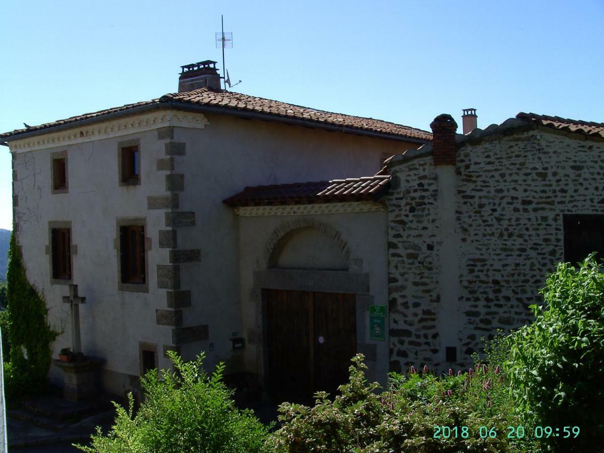 La Fontaine Bed & Breakfast Saint-Georges-en-Couzan Exterior photo